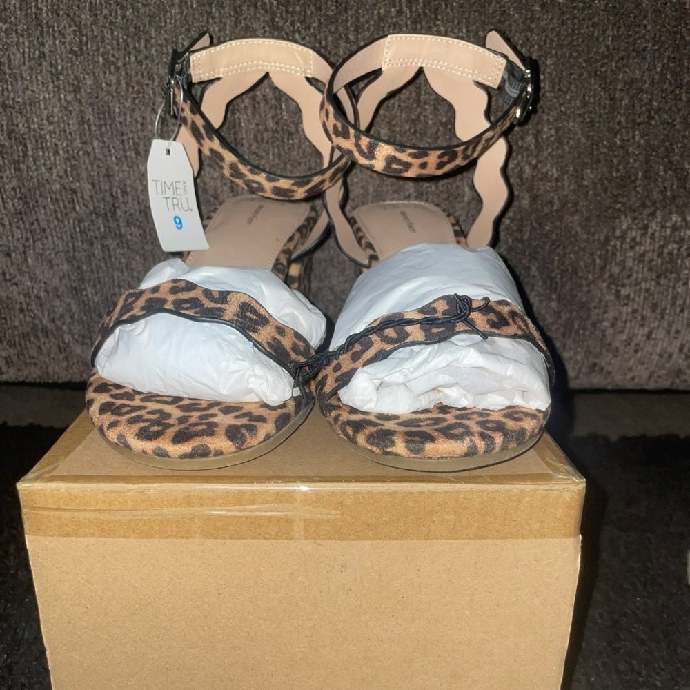 Leopard Print Scalloped Block Heel Sandals